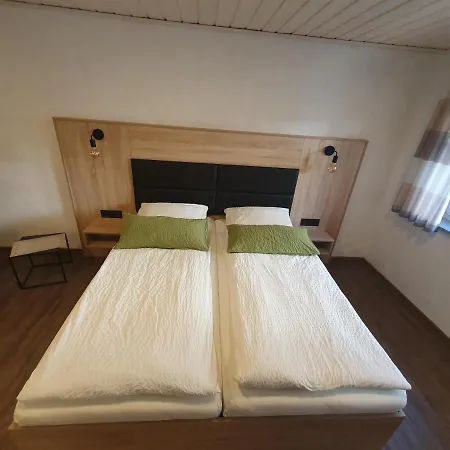 Bleibe In Der Brandgasse Bed & Breakfast *